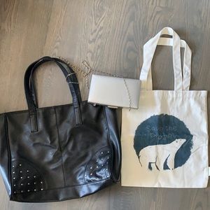 Tote bag and clutch bundle